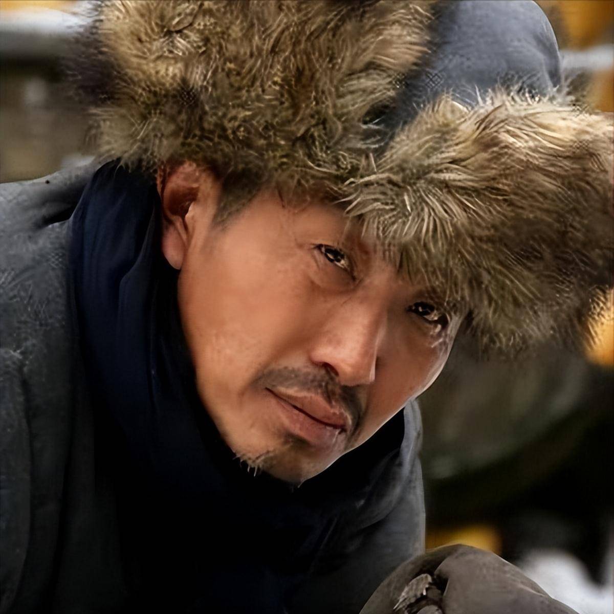 在2011年的都市喜剧《金太郎的幸福生活》中与知名演员宋丹丹合作