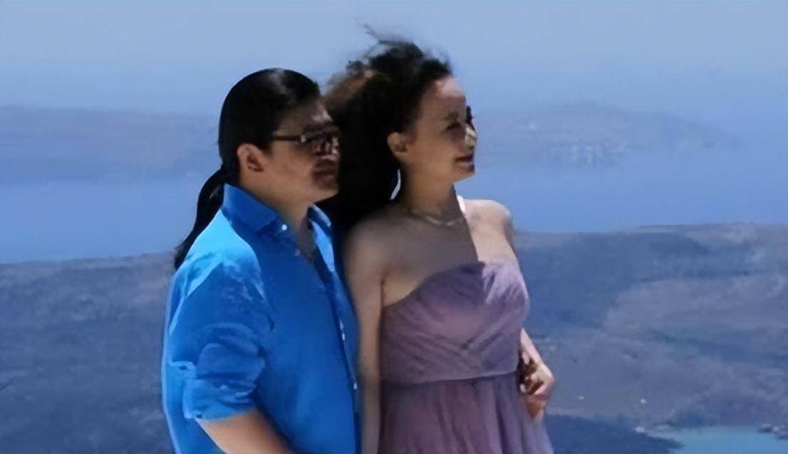 刘欢:偏爱说相声,却成乐坛大佬,因对女儿"快乐"教育