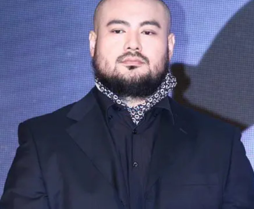 康凯:7岁开始学功夫,演完"张飞"却无戏可拍,今52岁怎样了?