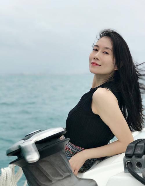 "坏女人"温峥嵘,撩人心弦!_生活_众人_是一种