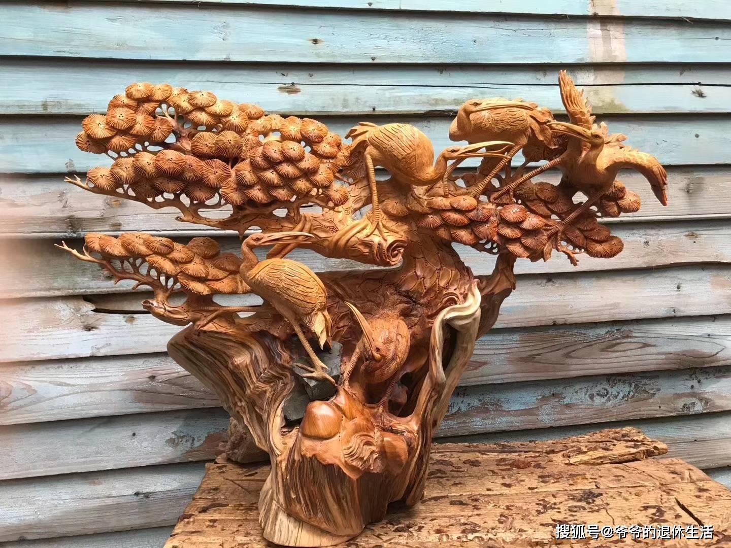 为什么有钱人都喜欢收藏崖柏根雕艺术品?_工艺品_传承_千年