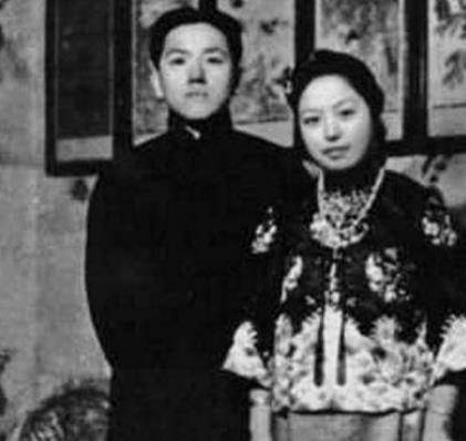 她反对包办婚姻,装成精神病,未婚夫得知后:精神病我也娶_黎绍芳