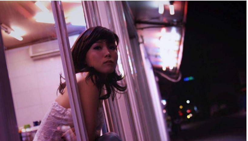 虽然韩国于2004年颁布了《性买卖特别法》,但10年过去了,韩国的色情