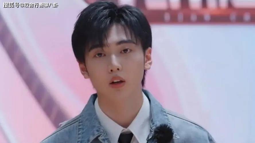 焉栩嘉,2001年9月23日出生于山东省烟台市,身高183cm,中国内地男演员