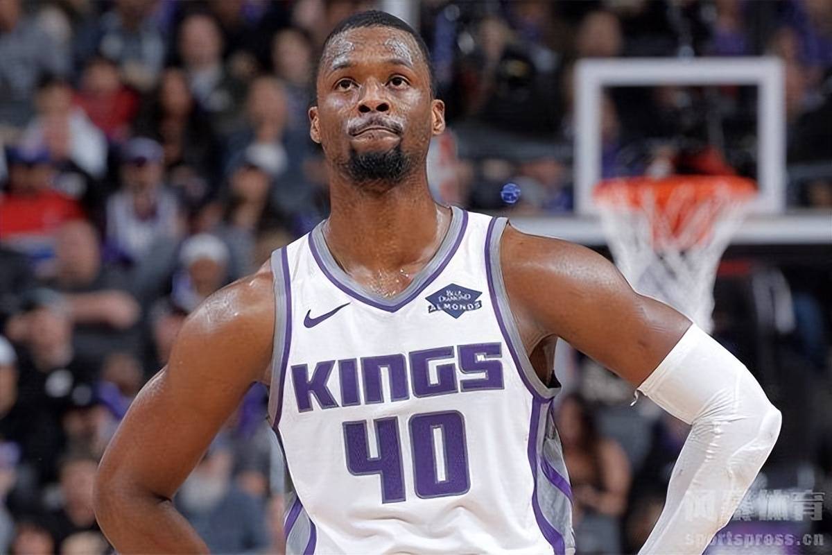 2012年同届新秀组队足以横扫全联盟并夺得总冠军