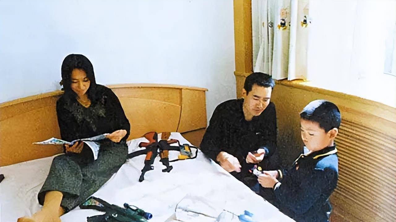 神州七号发射前一晚,翟志刚妻子整晚没合眼:两个星期瘦了6斤_丈夫