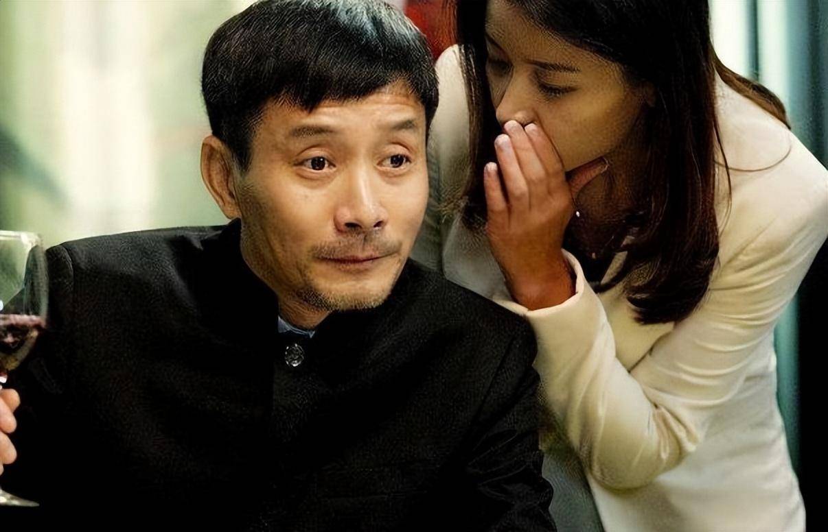 演员田小洁:当过汽修工,28岁考中戏,离婚后娶江珊,他凭啥?