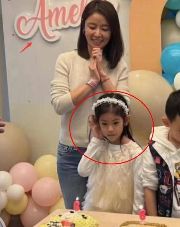 别被她骗了!林心如发文怒斥媒体曝光女儿正面照背后的隐情曝光