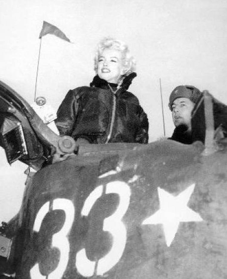 原创玛丽莲梦露与前夫约定复婚不料前夫却主持了她的葬礼