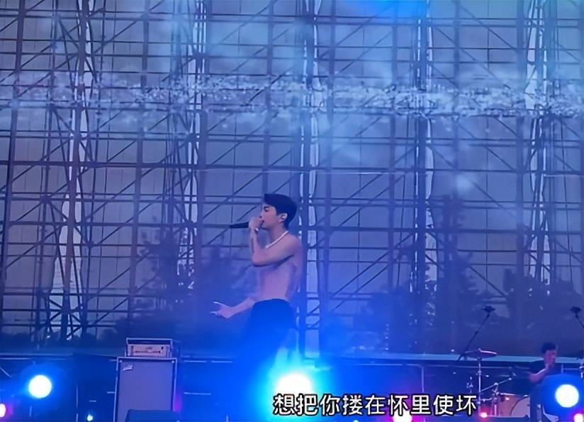 原创满舒克事件炸了多位女生称感染艾滋病网友吃瓜原因千奇百怪