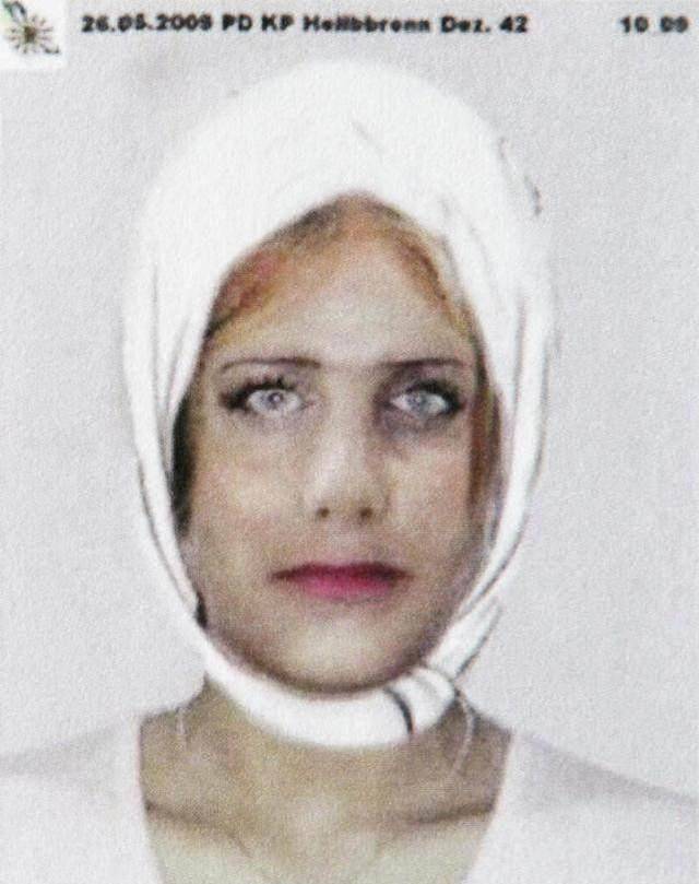 原创此案被德国警察视为耻辱追捕了16年的无脸女杀手竟是一根棉签