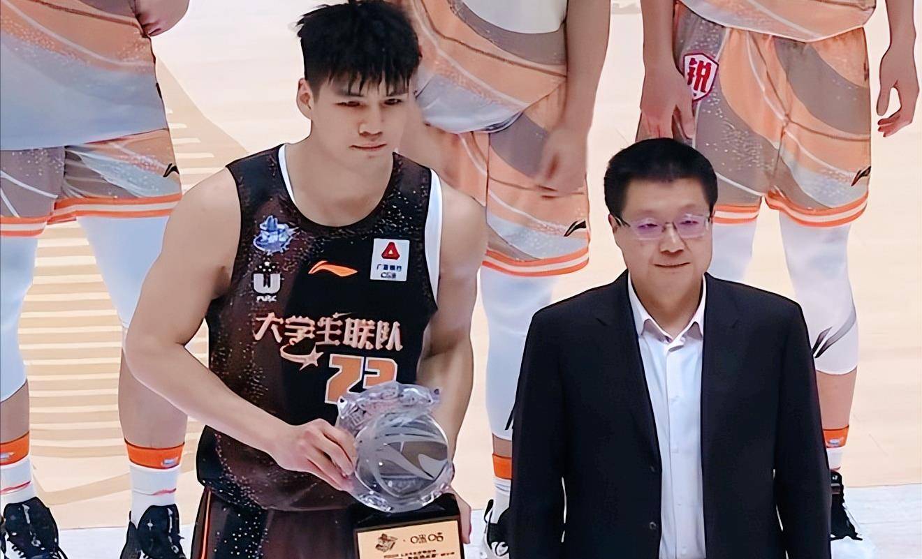 陈国豪,原帅和孙铭徽是cba全明星最闪耀的"球星",你认可吗?