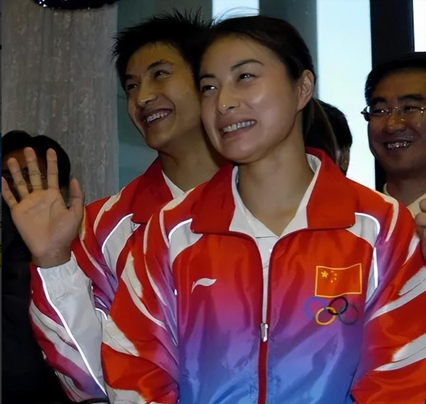 让他们之间的感情出现了问题,也是在一次比赛之后,田亮和廖剑玲一起