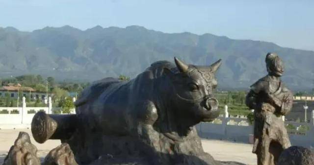 唐朝70吨"黄河铁牛"被捞出,露天随意摆放却不保护?