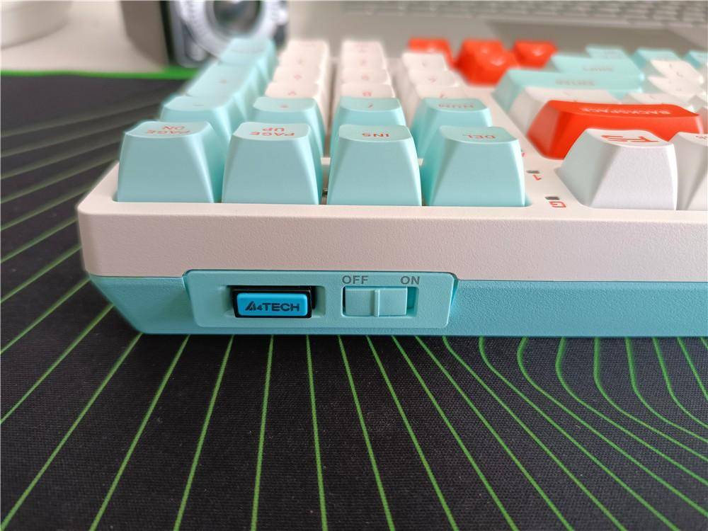 双飞燕飞飞三模无线机械键盘探索高效工作与极致美学