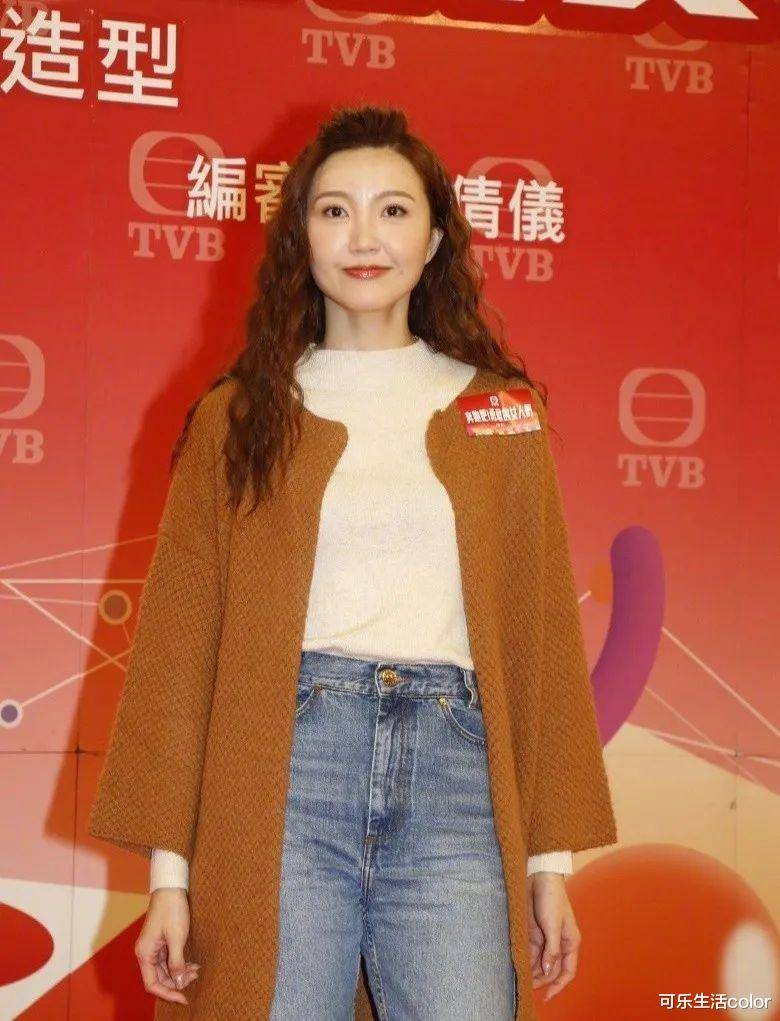 "飞爷"戒奶做实事,萧正楠"老婆"精神出问题?《奔跑吧!