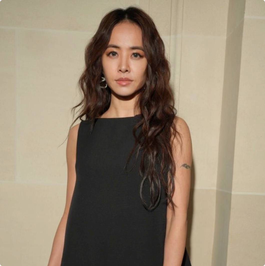 钟楚曦的腿,杨超越的唇,女星的性感,终于不藏了_时装周_沈梦辰_一身