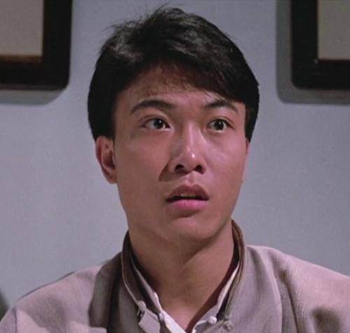 功夫不输李连杰,让周润发做配角的钱小豪,却因"偷拍"前途尽毁_电影