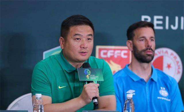 原创杨璞看上小11岁美妻长腿拒为70万踢假球现扎根青训