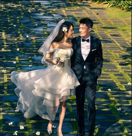 原创霍建华林心如过二人世界结婚4年感情依旧一家三口很幸福