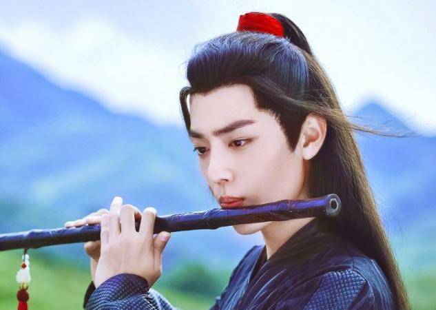 肖战一身盔甲成最帅战神,王大陆光芒尽失_人气_铠甲_造型