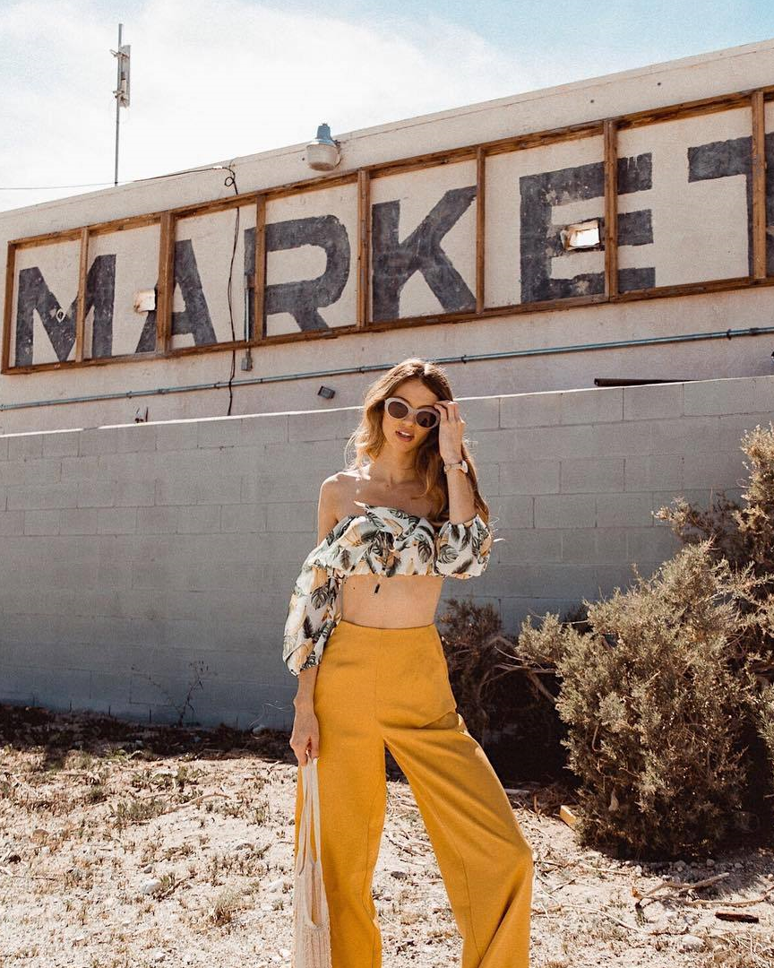 穿衣指南让你装满行李箱_上衣_连衣裙_look