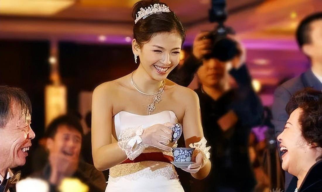 救人一命,赡养朋友父母,娱乐圈也有真情谊_柳岩_胡歌_袁弘