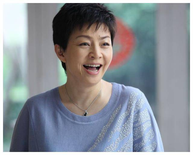 姜妍:被男友妈否定的错爱妈宝男,遇见干妈宋丹丹的温暖关怀_演技_观众