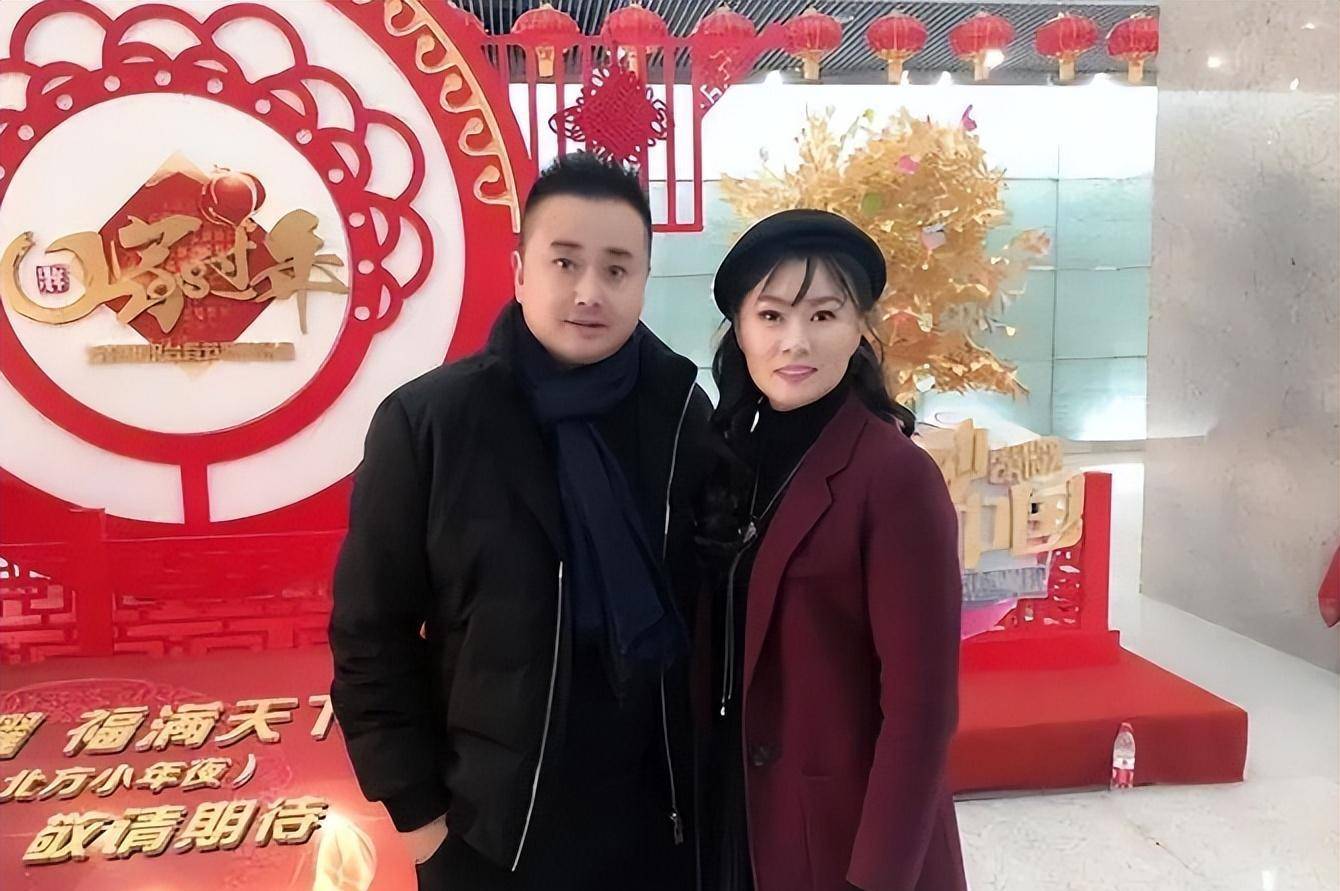 闫光明老婆图片