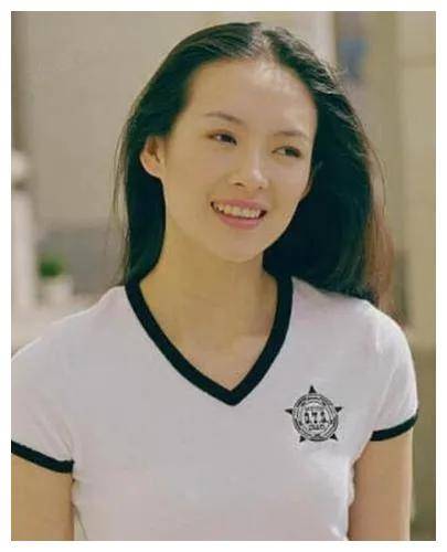 章子怡:卧虎藏龙的工人家庭巨星,实力颜值并存.