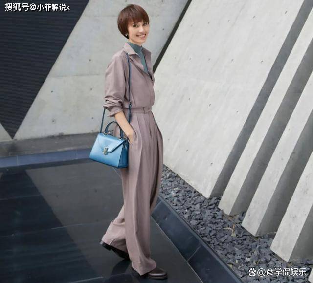 袁泉不愧是中年女性的穿衣标杆,46岁依旧高级优雅,早春穿搭学她