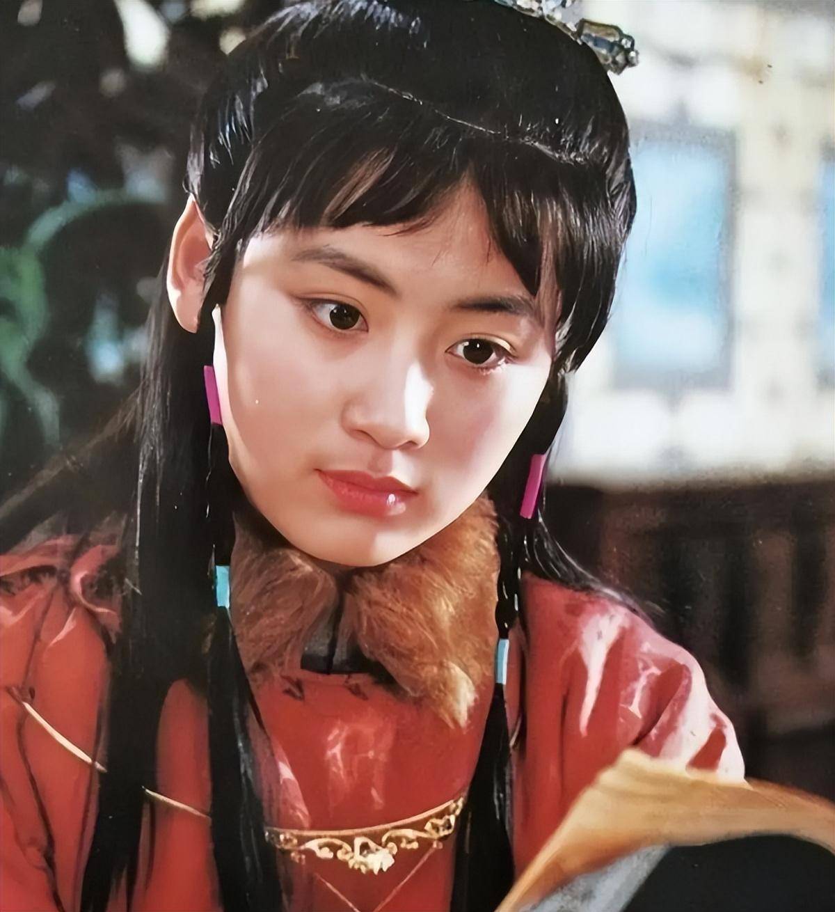 夏菁:红楼梦中的翩翩公子,生活中的坚强女性_贾宝玉_佟瑞欣_事业