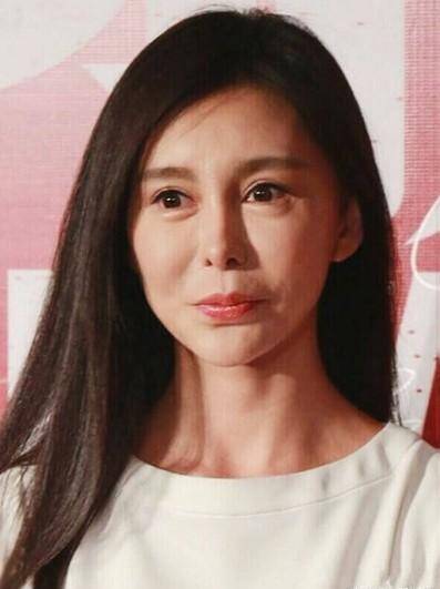美得不可一世,却想不开去动脸,这4位女星全是反面案例_黄奕_张檬_气质