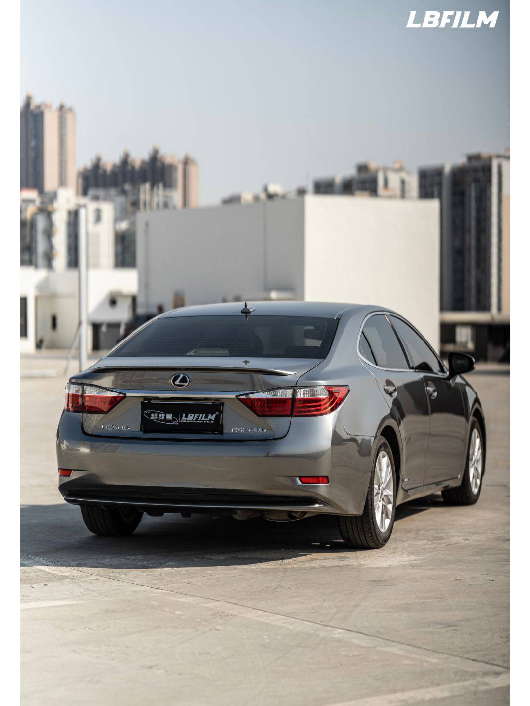 雷克萨斯es300h-lb改色膜液态金属银,满满的高级感扑面而来_生活_颜色