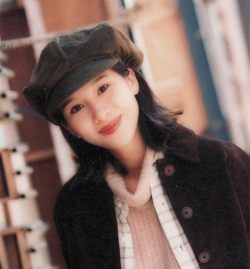 那些遇到伪富豪的女星,一个比一个无奈,王丽坤不是最惨_文颂娴_陈法蓉