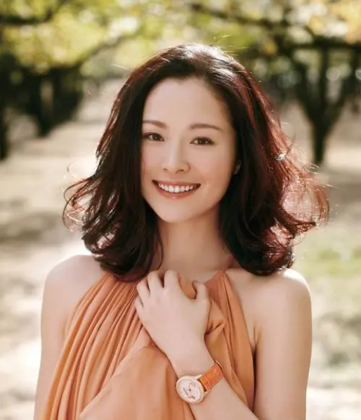 知名女星江一燕近照曝光,沉寂多年后复出,已在农村结婚生子!