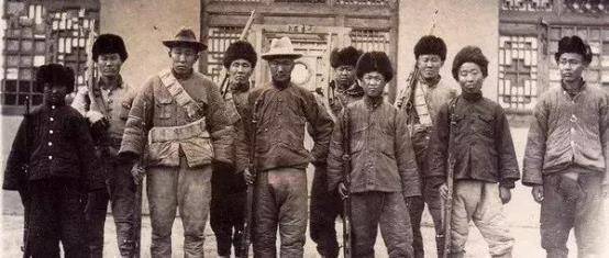 他宁可背负千古骂名,也要维护当地百姓的安稳,他到底是谁_宋哲元_土匪