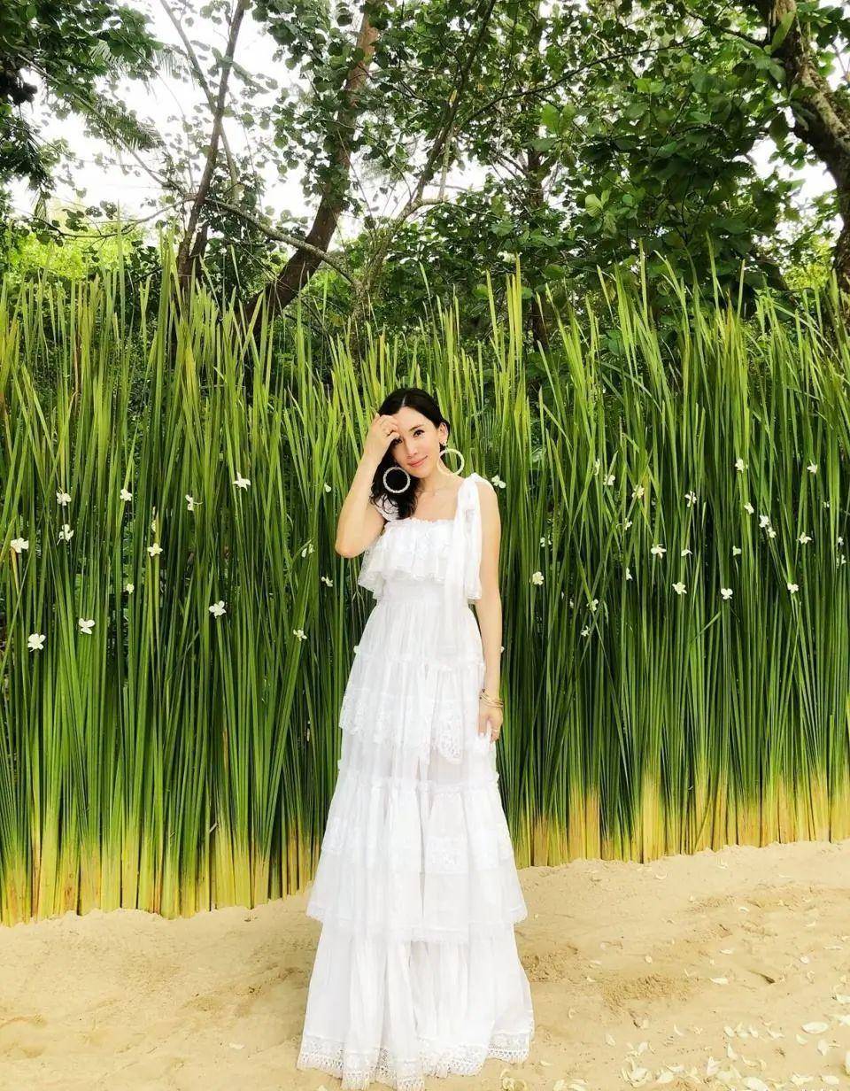 原创林志颖小10岁妻子晒照皮肤水美红润36岁的脸像小姑娘