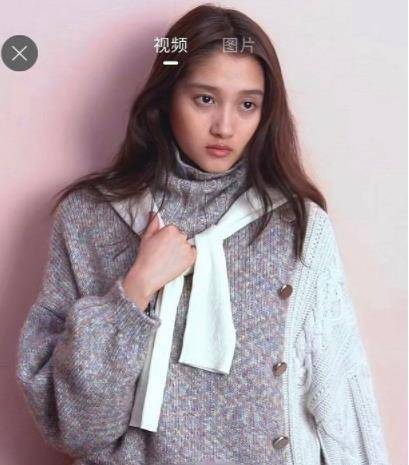 就已经早早出道的关晓彤,一直以来,都是大家心目中的国民闺女,颜值高