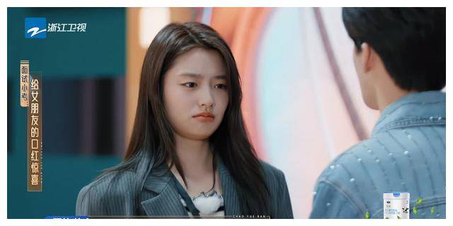 表演_何洛洛_超越