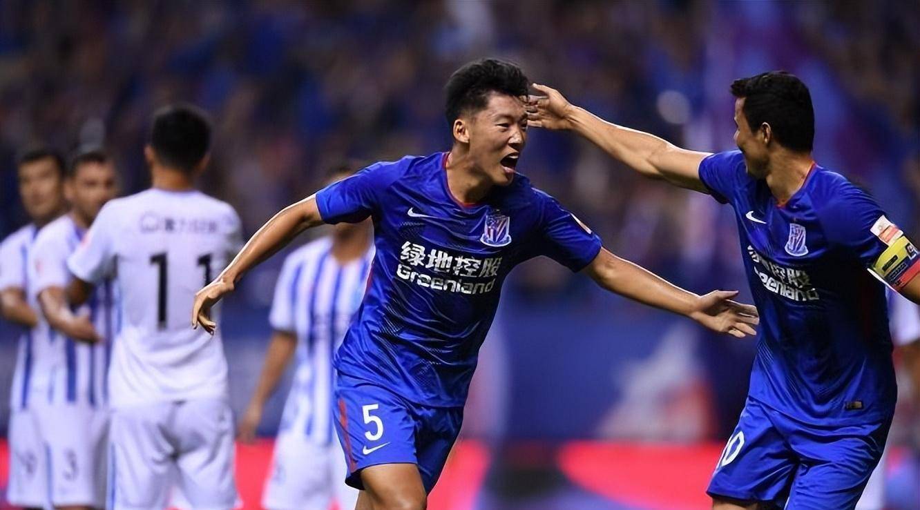 新帅仅用两场比赛就征服球迷,赢得认可_斯卢茨基_申花队_位置