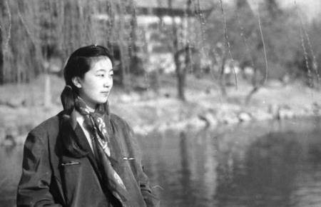 妻子隐居山林11年,花掉350万积蓄,为了儿子重回社会_王青松_生活_张梅