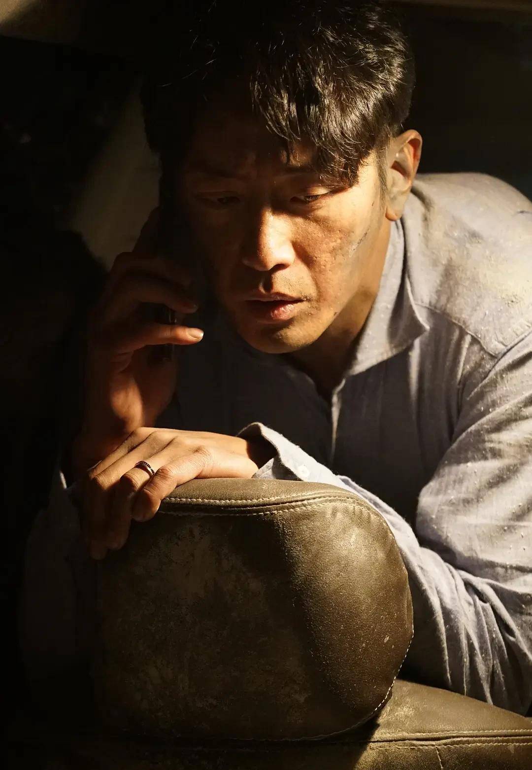 没有多少动作戏但更多是考验演技功底因为《殊途同归》把几位主演的