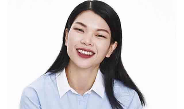 19岁被称为"中国丑超模",32岁从零开始只为证明自己_吕燕_工作_姑娘