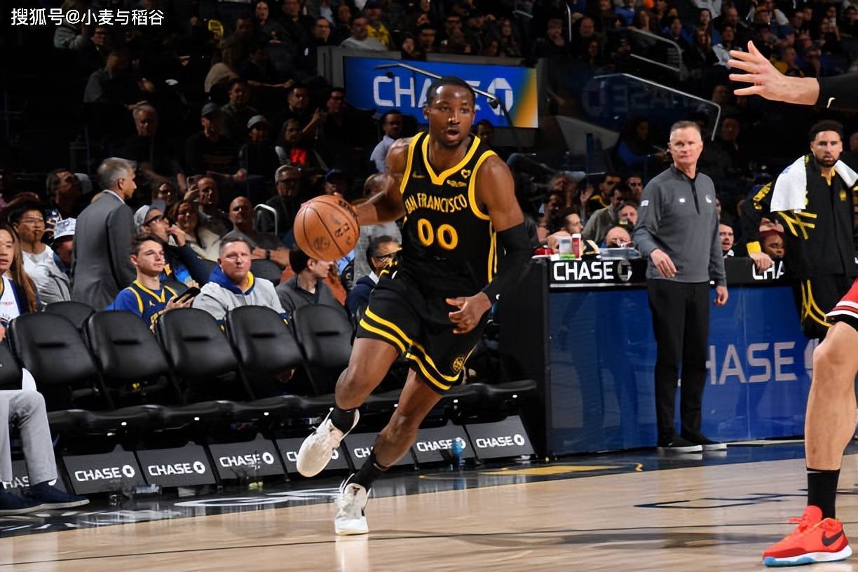 原创还是吃了经验不足的亏勇士锋线新星被德罗赞好好教育了一番