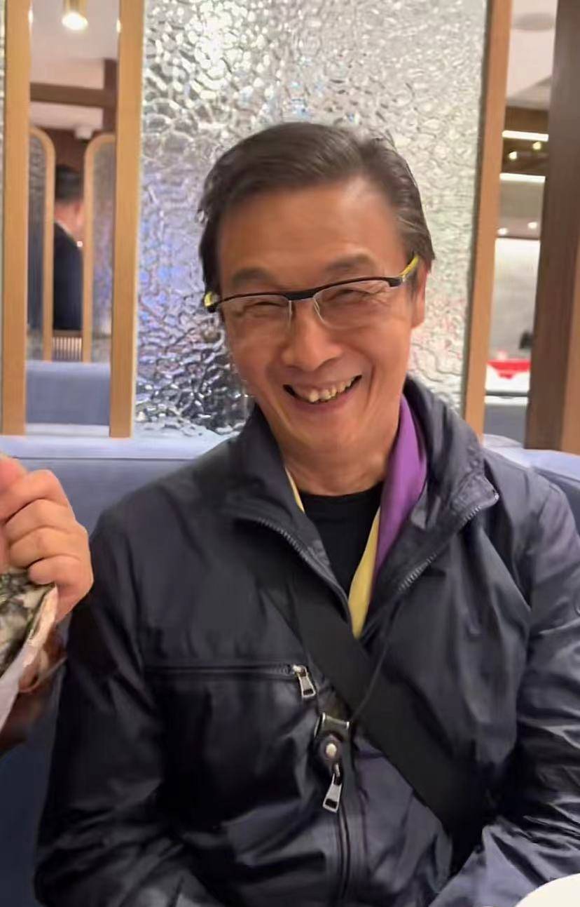 李立群携家人惊喜探望老友刘松仁友谊不老情谊深