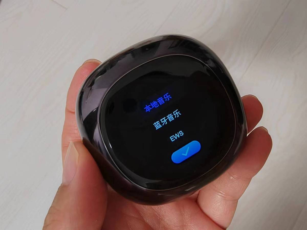 自带屏幕的耳机还有四种玩法偶像同款的塞那s5pro确实赞