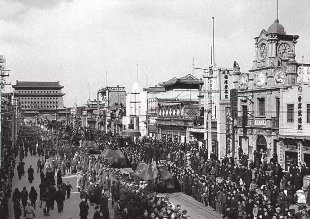 针对这一情况,北京市公安局二处处长冯基平决定逮捕张荫梧,但是考虑到