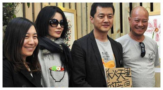 王菲喜获殊荣不要忘记体贴理解李亚鹏也有难处