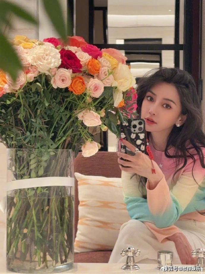 原创杨颖妇女节晒与儿子合照7岁小海绵长高不少母子同框超有爱